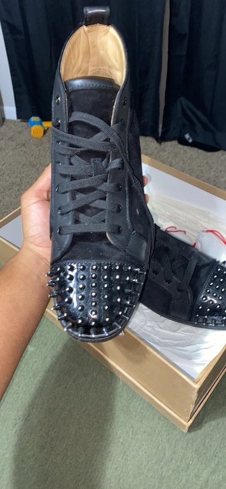 Christian Louboutin — 第 2/3 张图片