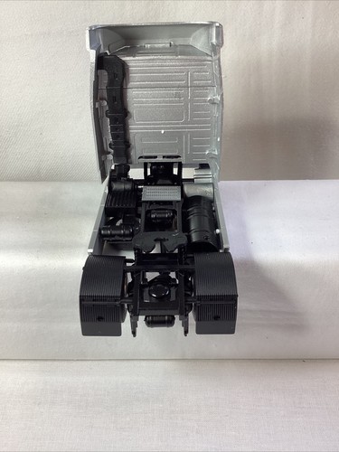 Eligor 1:43 Volvo FH ARROWS 1999 Ref 111596 - Picture 10 of 18