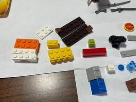 2013 LEGO Creator 3 In 1 Treehouse 31010 INCOMPLETE w/ Extra Pieces Minifigs