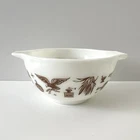 Vintage Pyrex Early American 1.5 Pint Cinderella Mixing Bowl USA White Brown 441