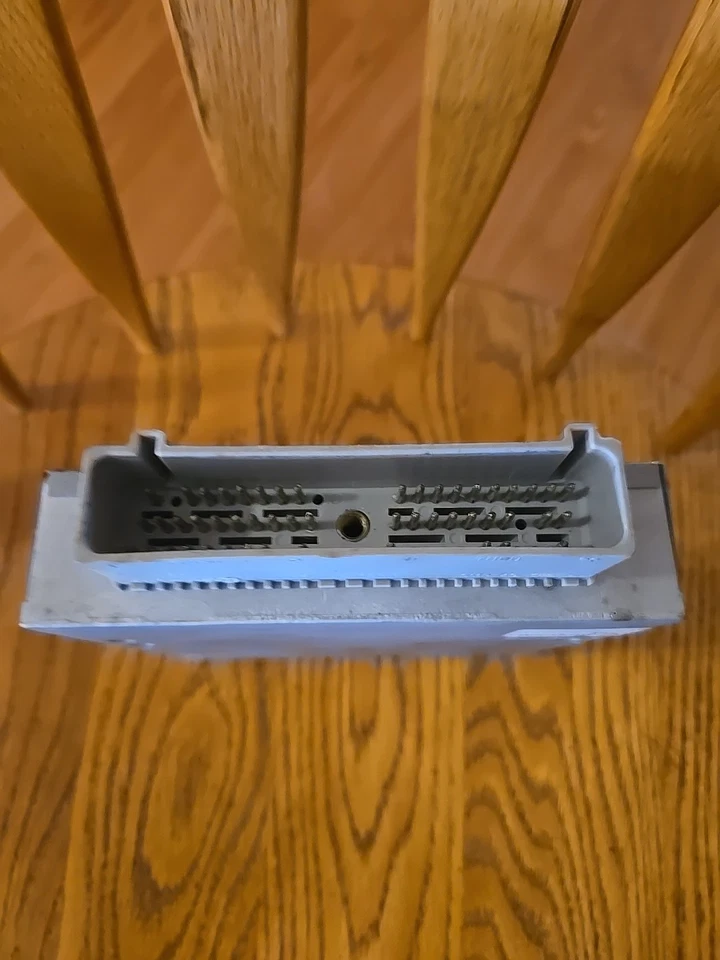 Engine Control Module (ECM) Standard EM073 Remanufactured - Image 4 of 4