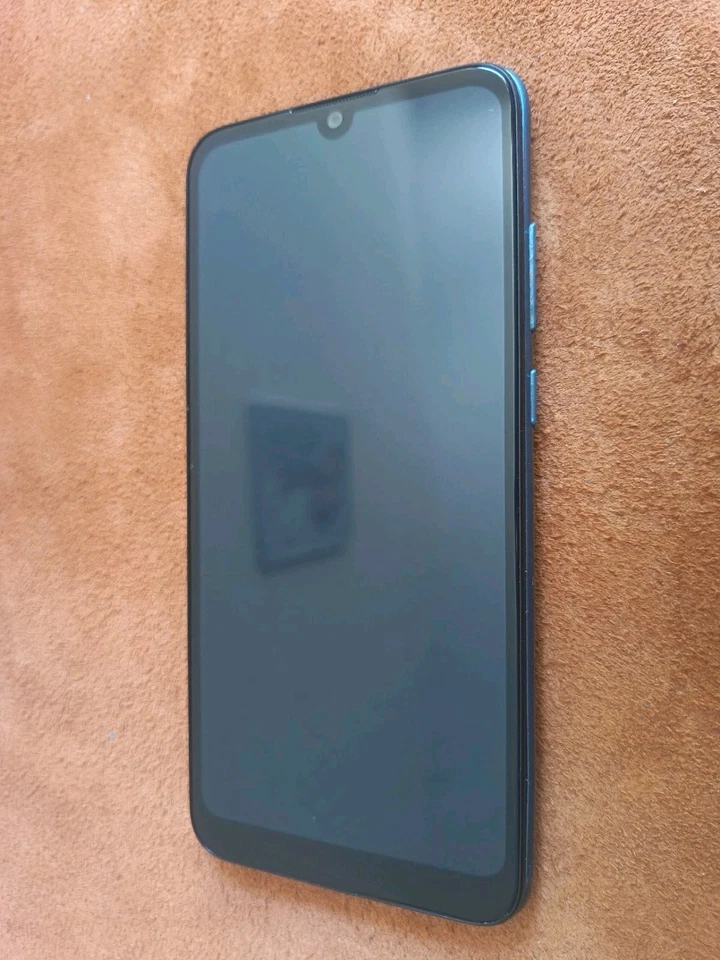 Huawei Y6 2019 - 2GB/32GB - Blu Dual SIM - Immagine 2 di 4