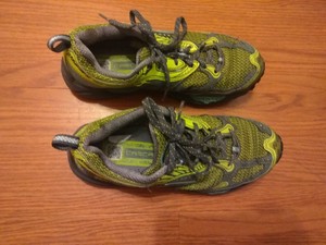 brooks cascadia 6 womens green