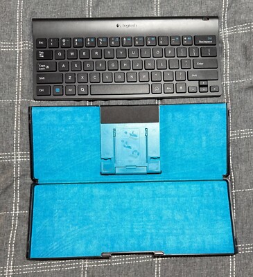 Logitech 920-003390 Wireless Keyboard