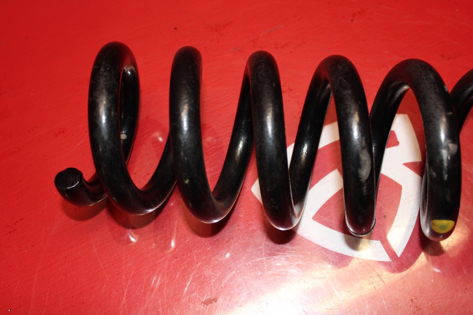 2014-2019 MASERATI GHIBLI M157 Q4 OEM RIGHT REAR SIDE SUSPENSION COIL SPRING