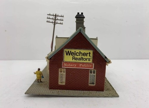 HO Model Power Model Building Weisherd Realtors Notary Public House No Box - Picture 4 of 8