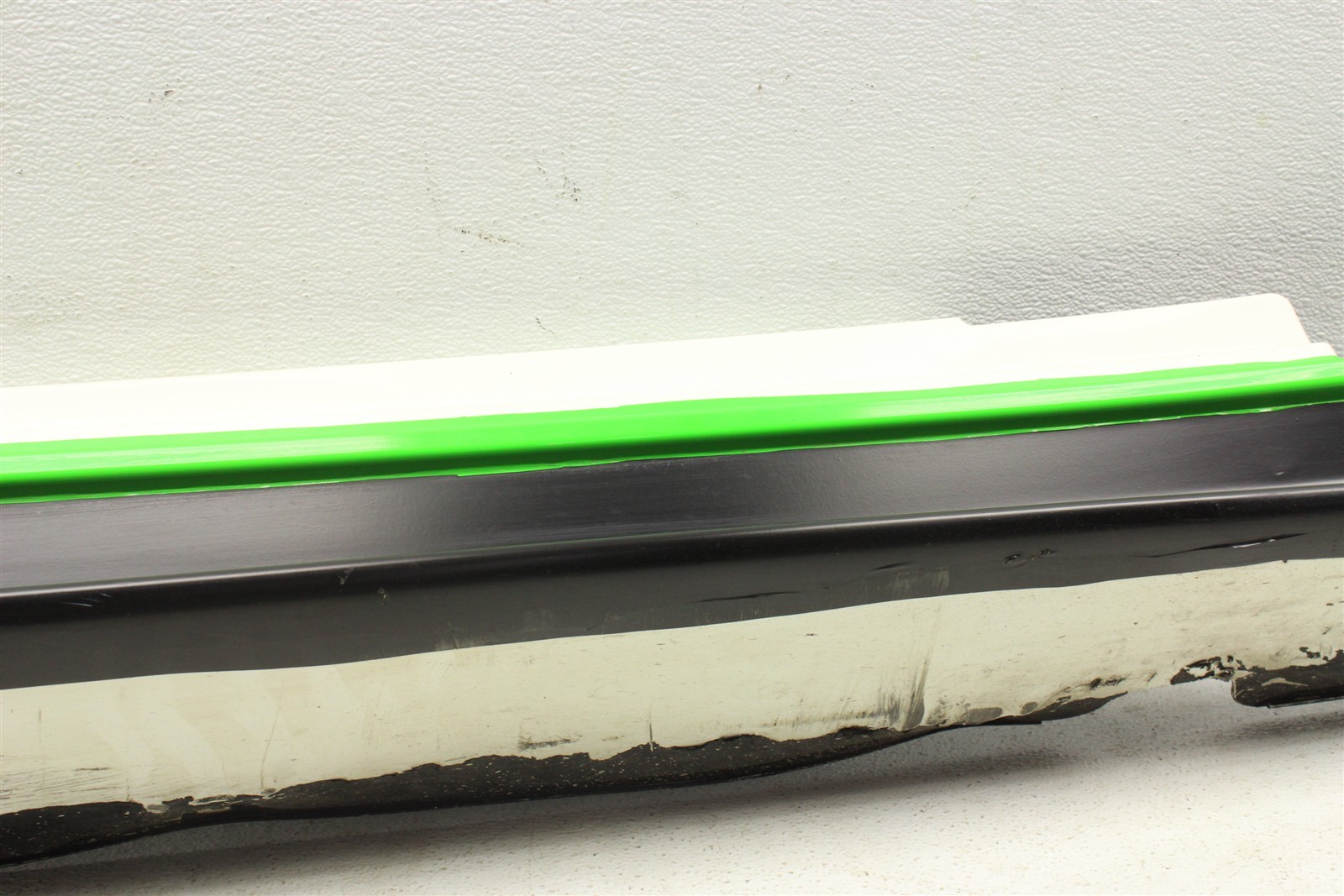 2008-2013 Maserati GranTurismo Right Side Skirt Rocker Panel Cover 08-13