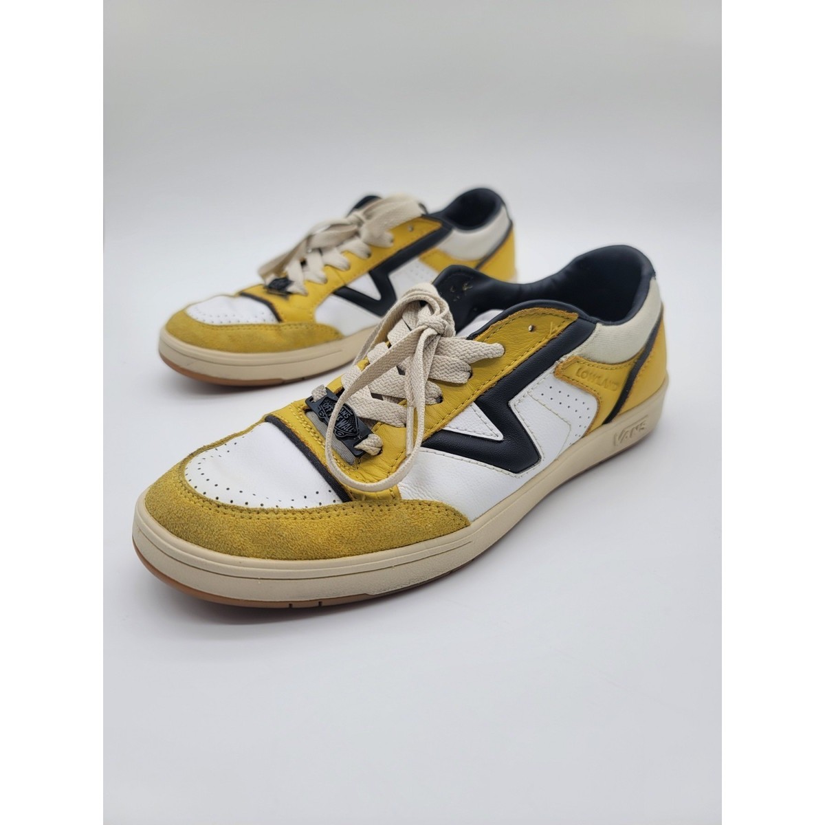 Vans Lowland CC Serio Collection JMP Retro Sneaker I have seen NOTHING on these shoes: Serio Collection Lowland  main image 3