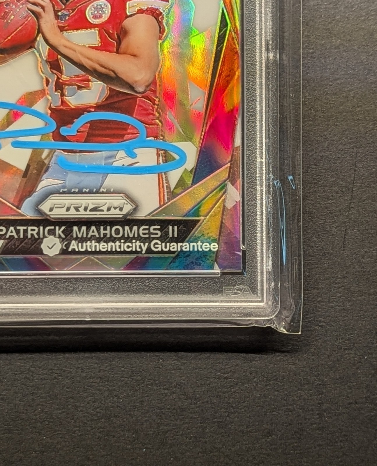 PATRICK MAHOMES Rookie Auto 2017 Optic Illumination Holo Prizm PSA 10 Auto RC view 5