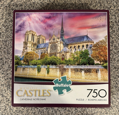 Buffalo Games jigsaw puzzle;  Cathedrale Notre-Dame; Majestic Castles;  750 pcs