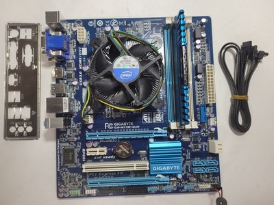 Gigabyte GA-H77M-D3H Core i3-3240, 4GB RAM, IO Shield #1456