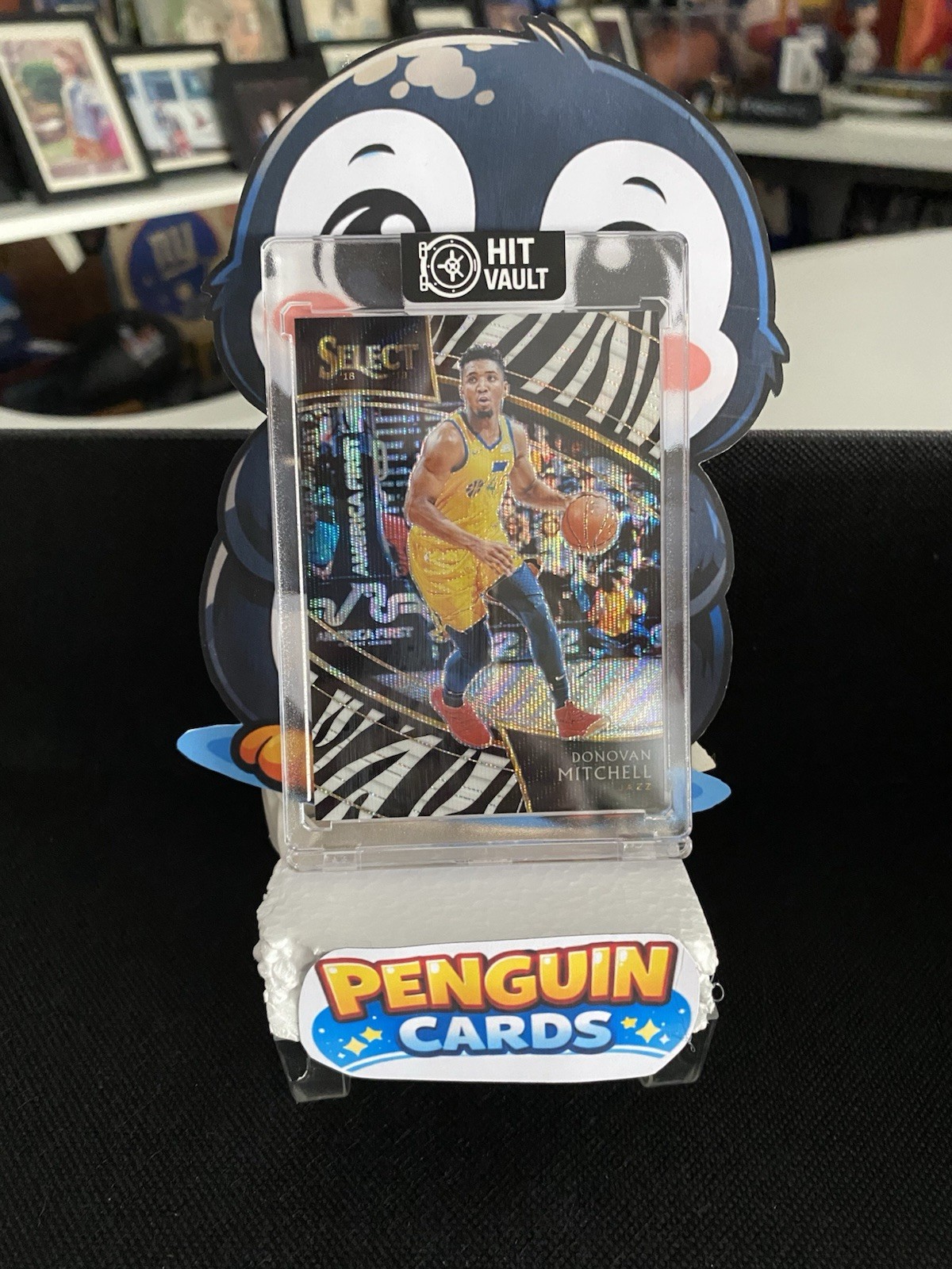 2018-19 Panini Select - Courtside Donovan Mitchell #265 Zebra Prizm