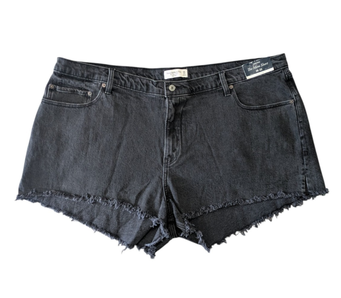 Abercrombie & Fitch Curve Love Black Mom Shorts High Rise Cut Off