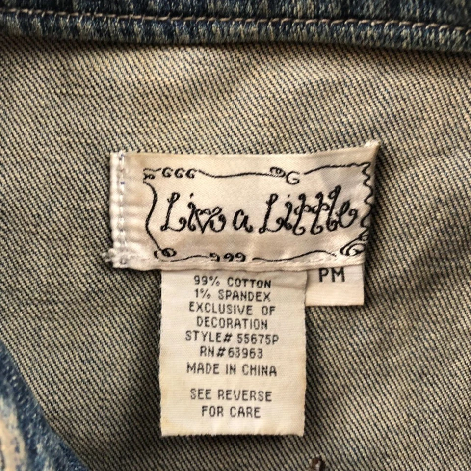 Live A Little Womens Jean Jacket Medium Petite Embroidered Floral Blue Denim Y2K - Image 4 of 4