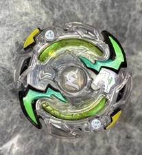 Beyblade Burst Evolution Rip Fire Wyvron W2 Green RARE