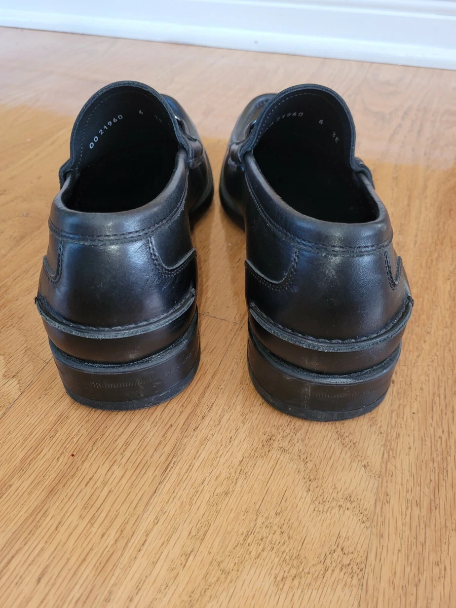 Salvatore Ferragamo Black Leather Moccasin Loafers With Gancini Ornament Size 6