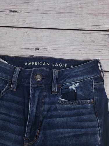 American Eagle Womens Mid Rise Distressed Medium Wash Denim Size 2 B7 - Picture 5 of 8