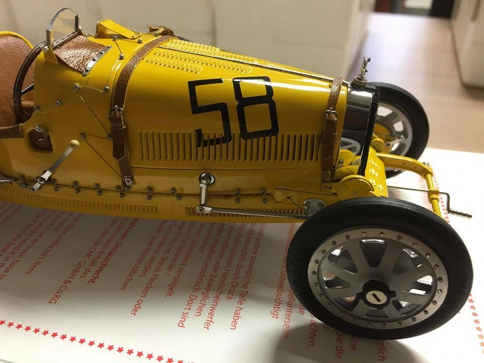CMC M-100-017 - Bugatti тип 35 Grand Prix, желтая ливрея с женщиной гонщик, 1:18 - Изображение 4 из 4