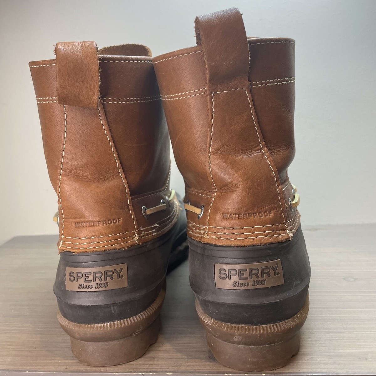 ? Sperry Top-Sider Decoy Leather Duck Bean Boots Saltwater™™ 1 Eye Duck Shoe Light Brown | Sperry main image 2