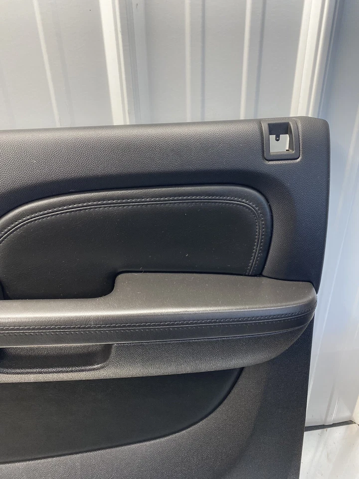 Cadillac Escalade 2007-2014 ESV pasajero trasero (derecho) panel de puerta OEM L0026418 Foto 3 de 4