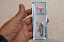 Rebel F4901V 1-5/8" Value Series Minnow Floater 5/64 Oz Silver/Black new in pack