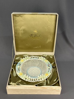 Belleek Porcelain LILY OF THE VALLEY 9  Woven Handled Basket w/Box