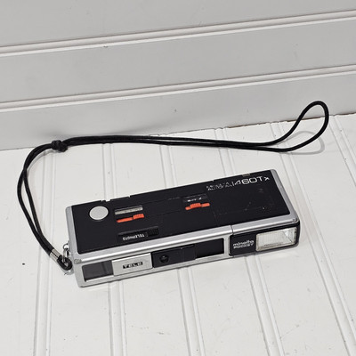 Vintage MINOLTA Pocket Autopak 460Tx Pocket Size Film Camera Made