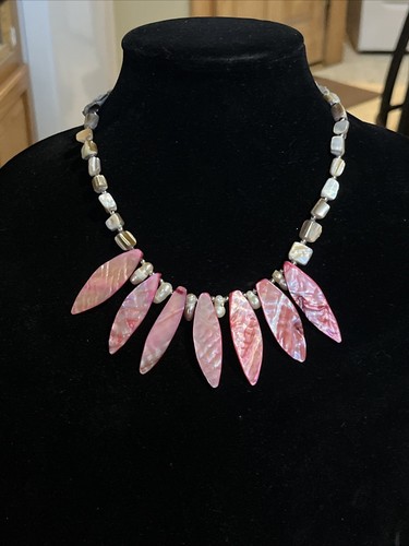 Pink Abalone Shell Leaf Mother Of Pearl and Fresh Water Pearl Bib Necklace - Picture 2 of 21