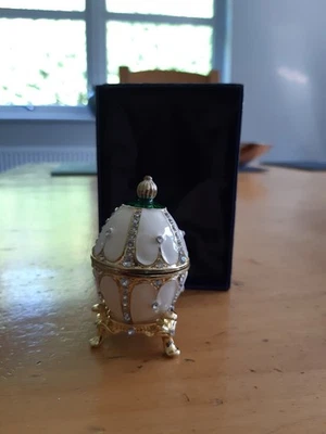 Atlas Faberge Editions Decorative Egg - Nest Of Pearls - Cream Gold Green Boxed - Image 1 of 4