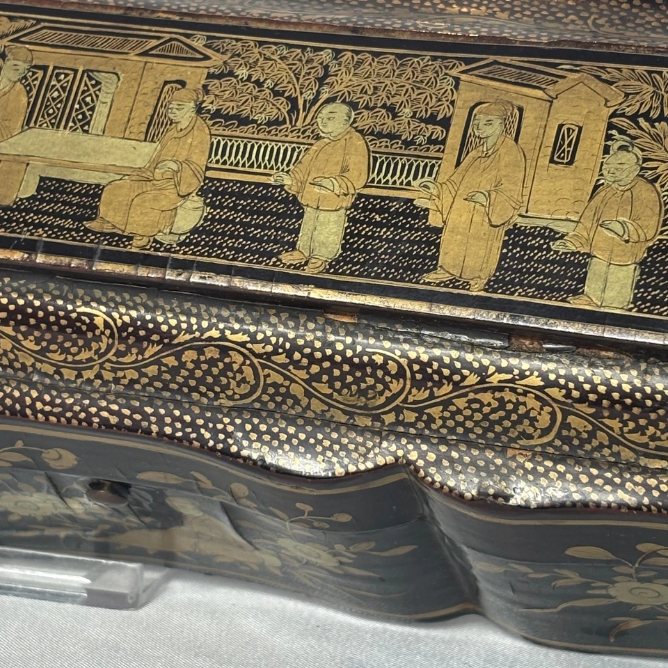 Caja de presentación decorada dorada laca marrón con abanico de mano de colección ajustada y forrada Foto 3 de 4