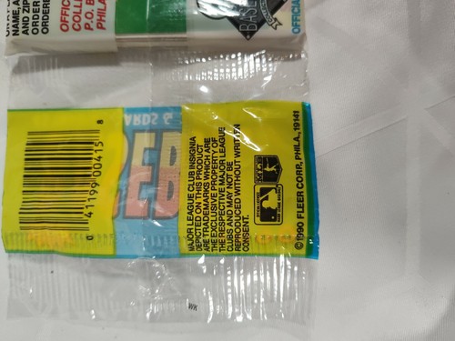 1990 Fleer Rack Pack 45 Cards 3 Team Logo Stickers Joey Belle on Top SEALED - Picture 3 of 3