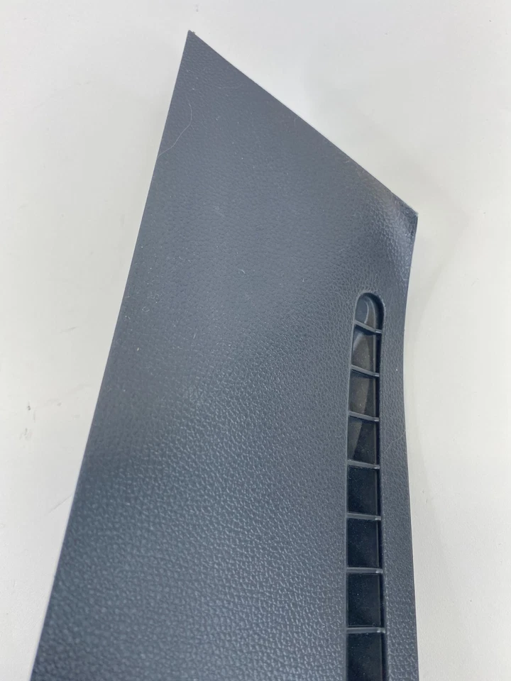 2015-2020 Honda Fit Left Side Lower Pillar Garnish Cover Trim 84152-T5R-A010 OEM Foto 4 de 4