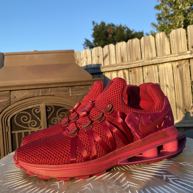 nike shox gravity red crush