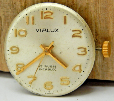 Vintage Moeris 11 1/2D 17 jewel men's wrist watch movement with