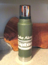 Stanley Thermos,Vintage Lipton Tea Advertisement,1qt. "TAKE ALONG LIPTON TEA"
