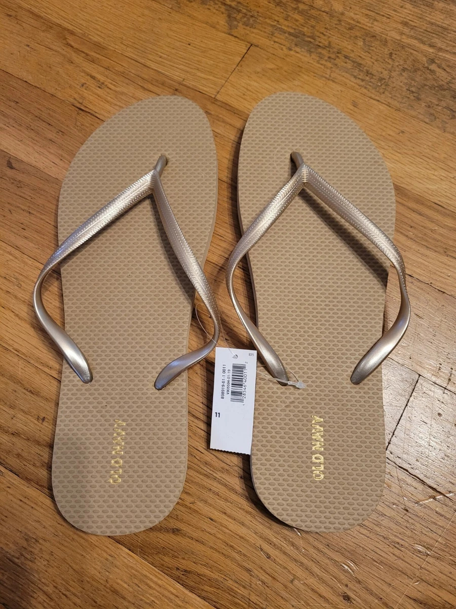 Old navy hotsell new flip flops