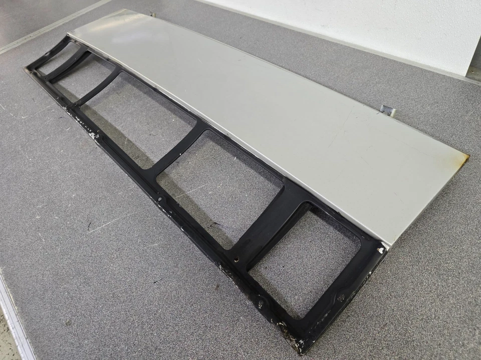 BONITO USADO ORIGINAL GENUINO PORSCHE 914 PLATA TAPA TRASERA DESNUDA DEL MOTOR #60 Foto 2 de 4