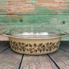 Vintage Pyrex Gold Acorn Glass Casserole Baking Dish 045 2-1/2 Qt with Lid