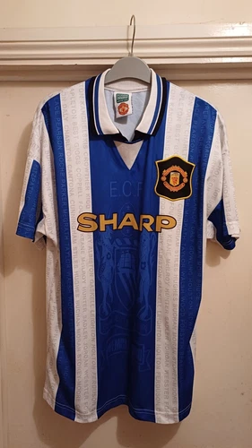 Manchester United Retro Football Shirt
