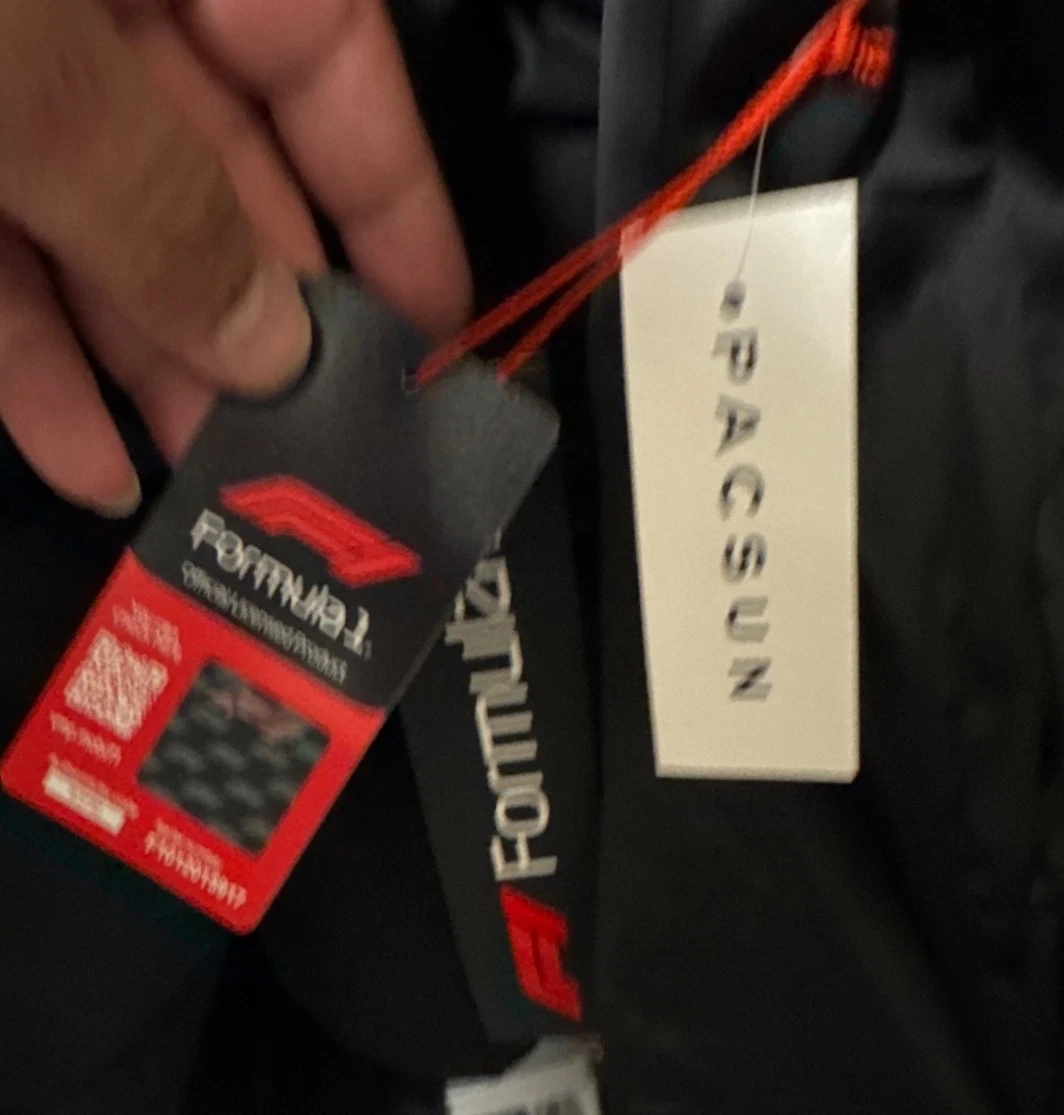 Formula one Bomber Jackets 2026 special addition, great buy!! - product detail image 4