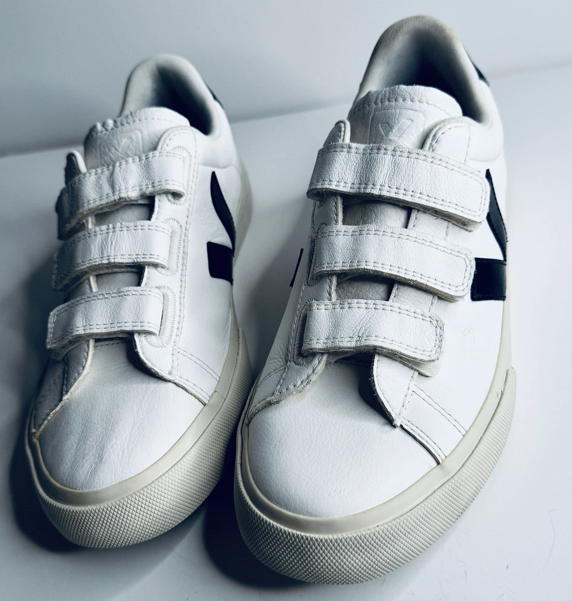 Veja Recife Chromefree Triple Strap Fasten Sneaker White Black Size‎ 6 Or 37 Veja Recife Chromefree Triple Strap Fasten Women Sneaker  main image 3