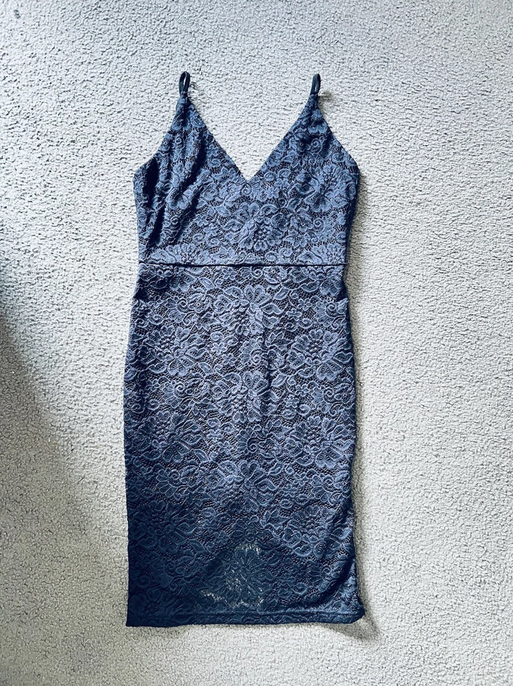 Vestido Maxim para mujer negro sin mangas cuello en V de encaje con etiquetas talla L longitud midi Foto 2 de 4