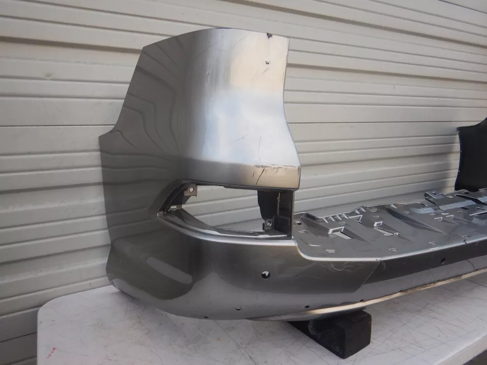 2014 2015 2016 2017 2018 LEXUS GX460 PARACHOQUES TRASERO CUBIERTA OEM Foto 4 de 4