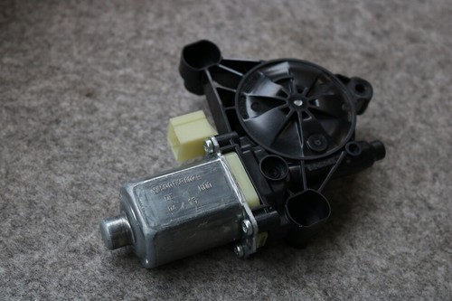 VW Golf 7 Audi Seat Skoda Fensterhebermotor 5Q0959802B vorne Fensterheber A3 Q2