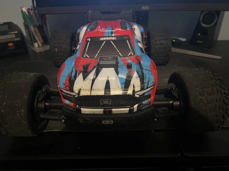 ARRMA Vorteks 4x4 3S BLX escala 1/10 sin escobillas 60 mph Foto 2 de 4