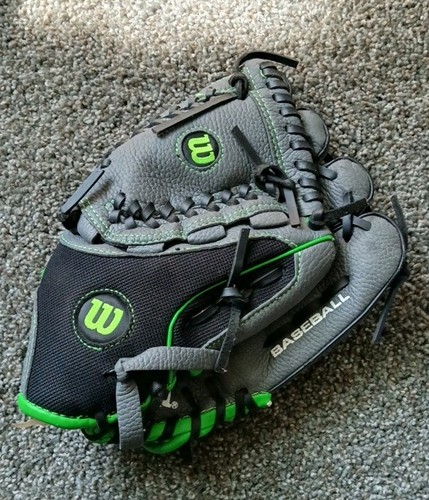 Wilson 9 1/2 Inch Right Hand Throw Baseball Glove