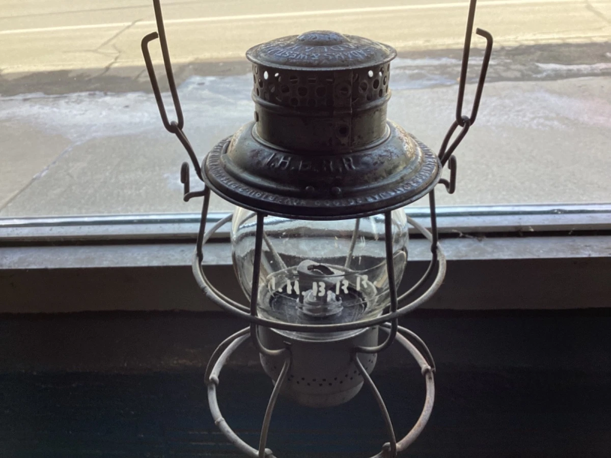 THE ADAMS & WESTLAKE COMPANY Collectible Railroad Lanterns & Lamps
