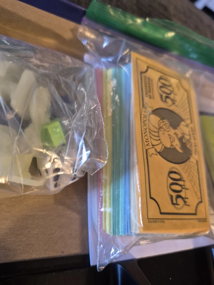 THE SIMPSONS TREE HOUSE OF HORROR Monopoly GLOW-IN-THE-DARK Board Game- Complete - Image 4 of 4