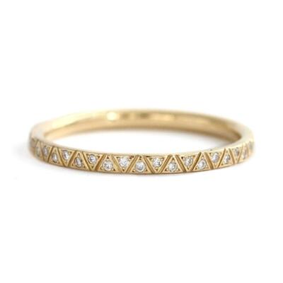 0.5ct Round Cut Moissanite Geometric Pattern Eternity Band Yellow Gold Plated