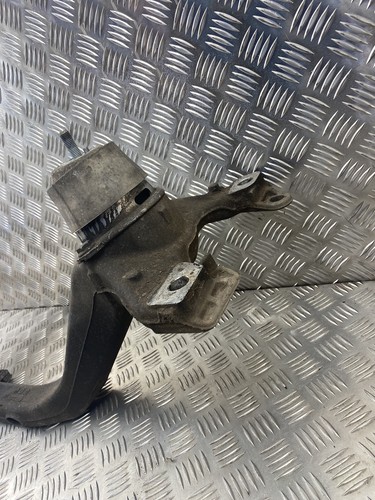 VW TOUAREG HYBRID 7P 2012 FRONT SUBFRAME CROSS MEMBER & ENGINE MOUNTS 7P0199207 - Picture 5 of 10